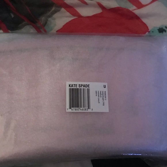 Kate Spade NWT Sabine Medium Cosmetic Pouch - HOST PICK! 🏆 - Picture 3 of 12